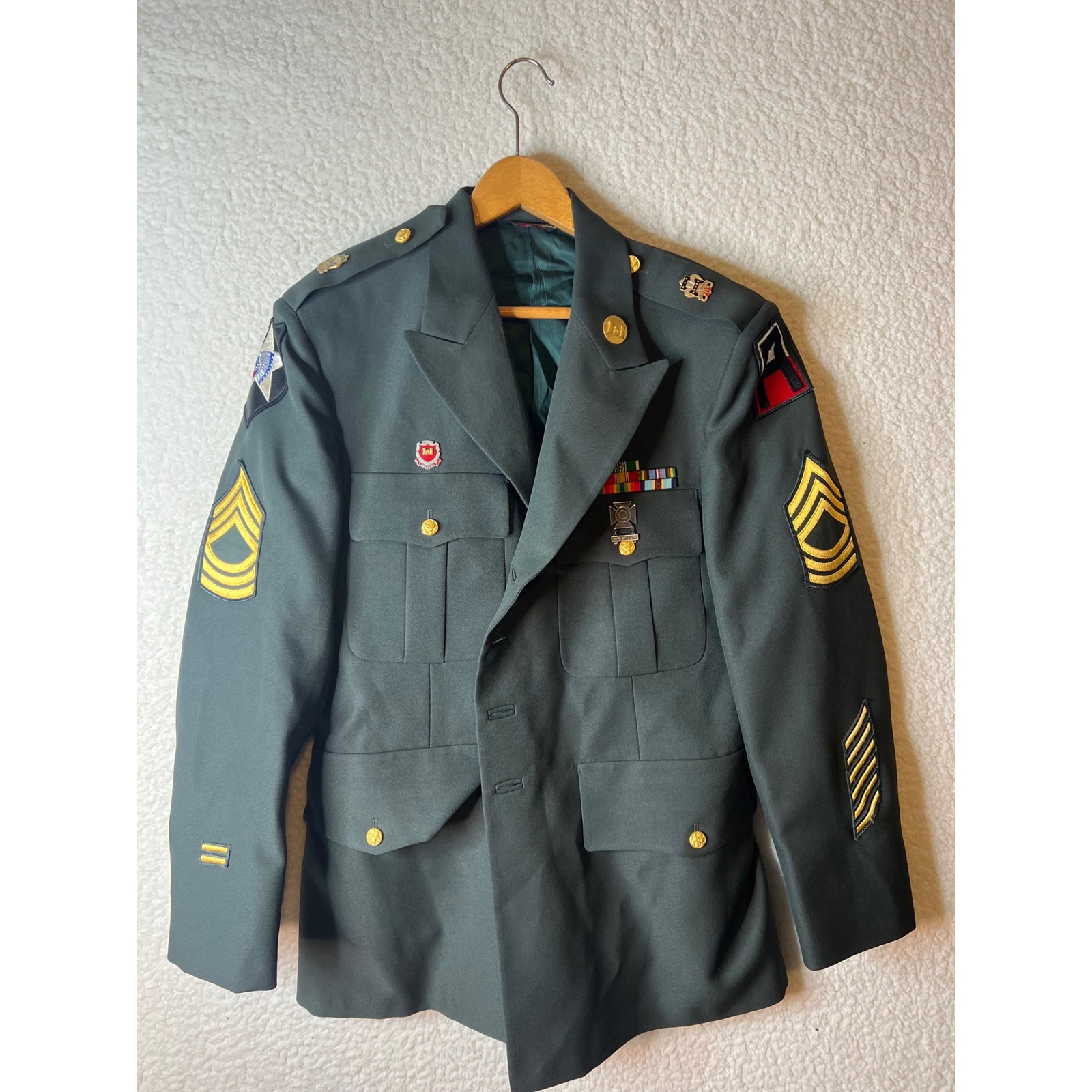 Us Army Class A Green Service Dress Jacket American Craftsmen Sergeant 37r